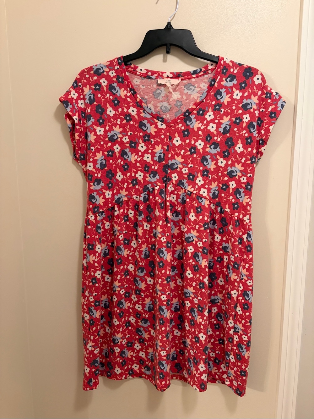 Como Vintage Red Floral V-Neck Mini Dress